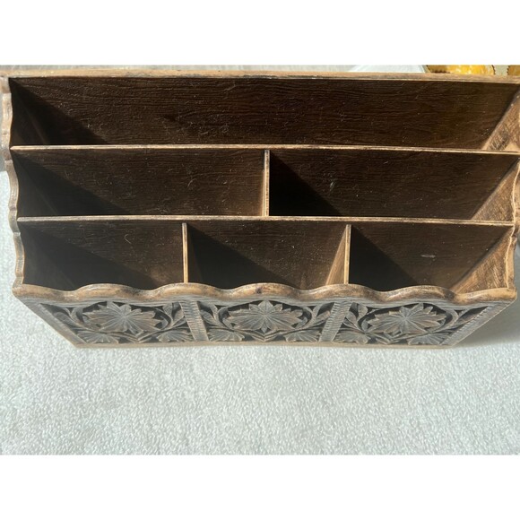 Vintage Lerner 1970’s Mail Letter Organizer Holder Desktop Faux Wood Carved Look - Picture 2 of 4